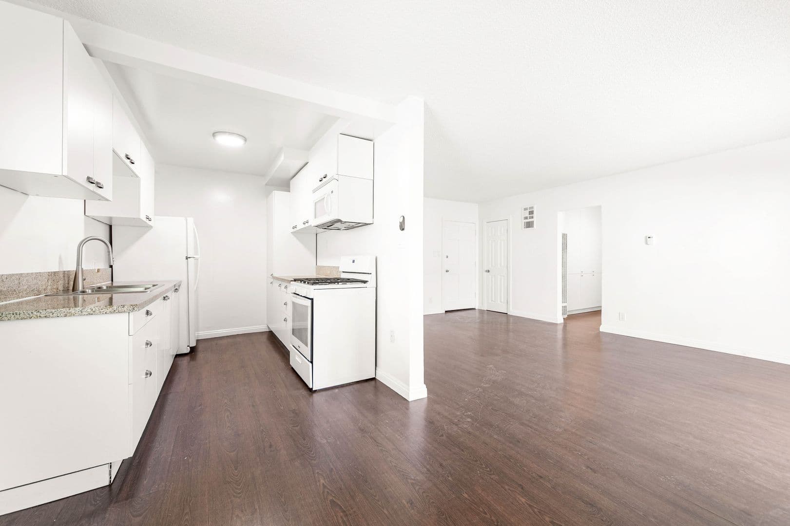 Los Angeles Apartment: 2025 S. Shenandoah St.