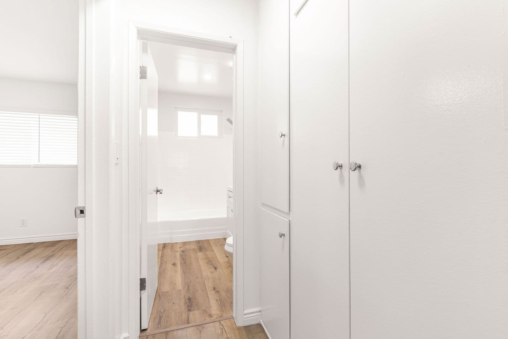 Los Angeles Apartment: 4000 Ursula Ave.