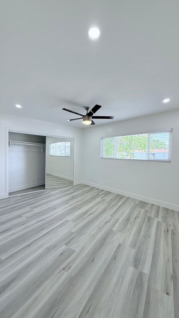 Los Angeles Apartment: 3919 Ursula Ave.