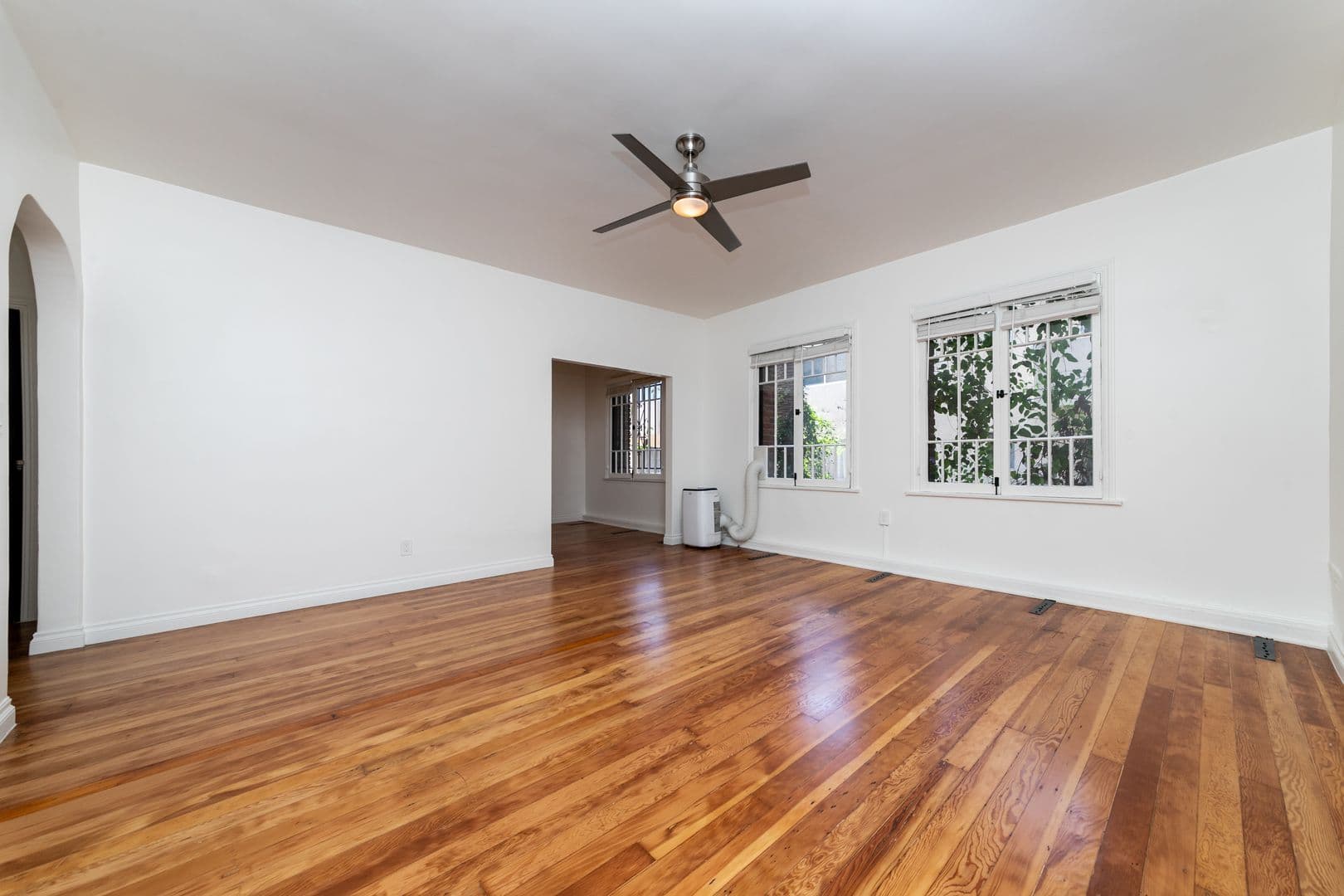Los Angeles Apartment: 1775 N. Orange Drive