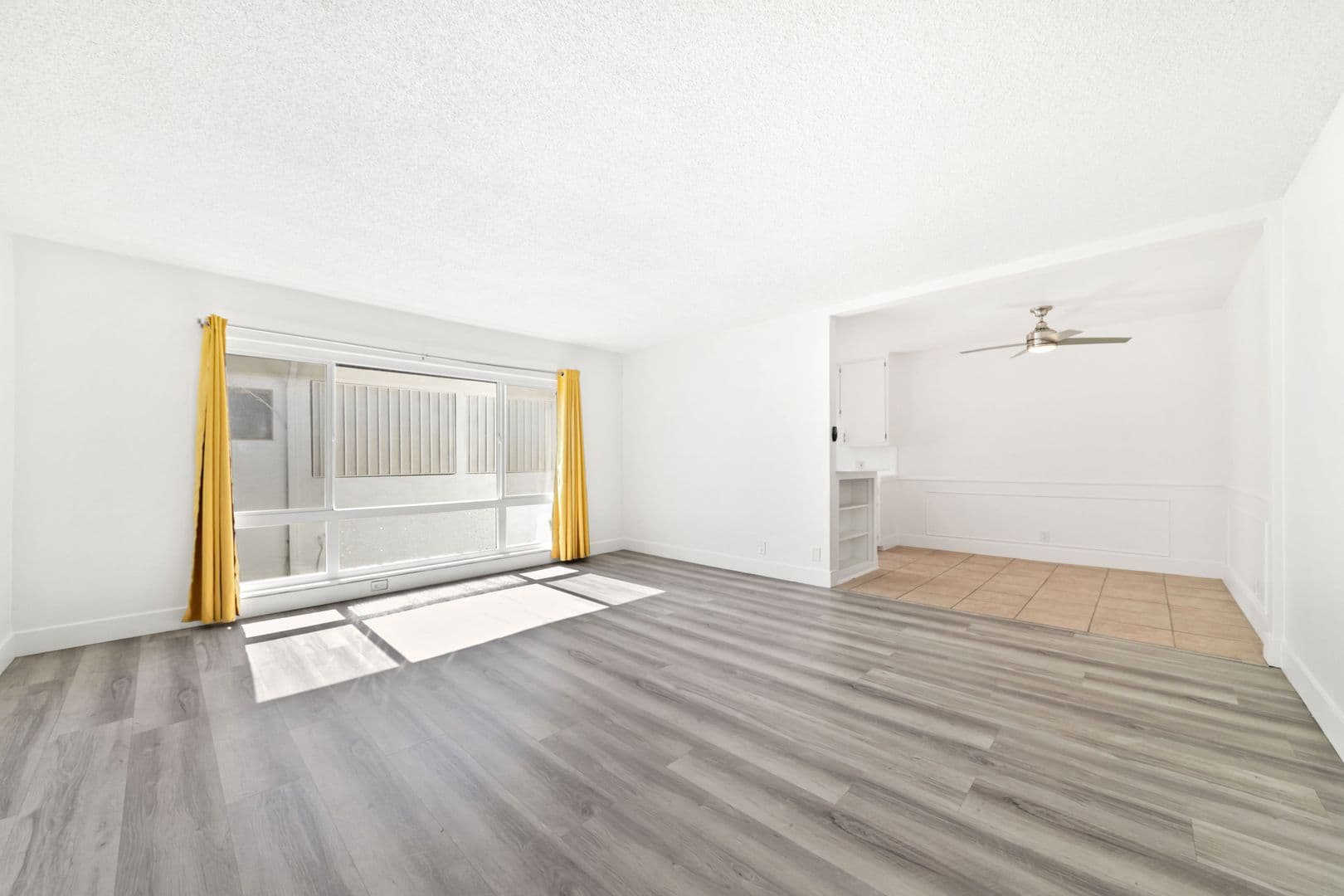 Los Angeles Apartment: 3850 Potomac Ave