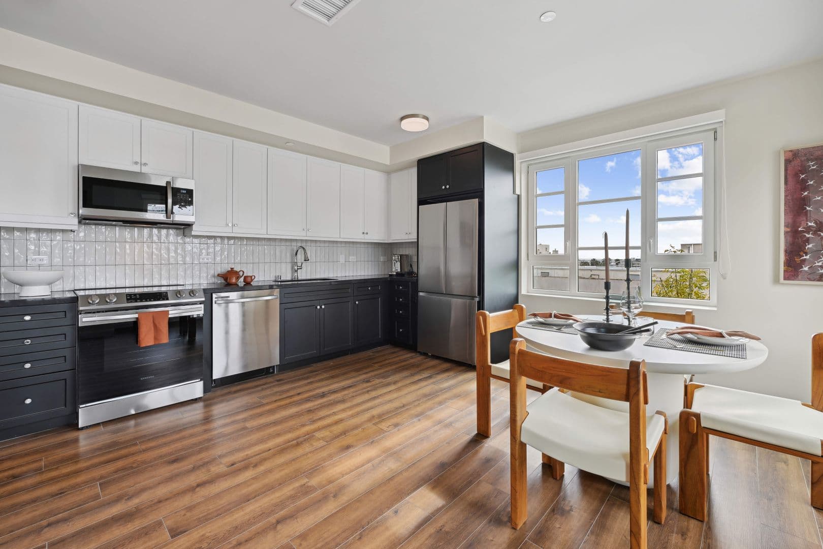 Los Angeles Apartment: 1818 N. Cherokee Ave