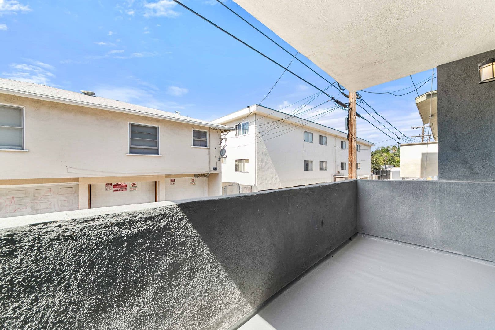 Los Angeles Apartment: 2025 S. Shenandoah St.