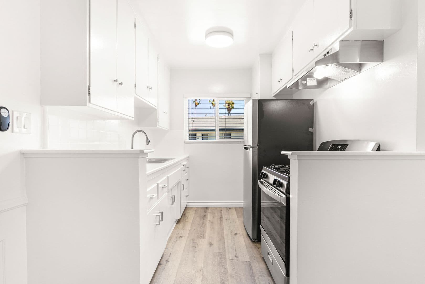 Los Angeles Apartment: 4000 Ursula Ave.
