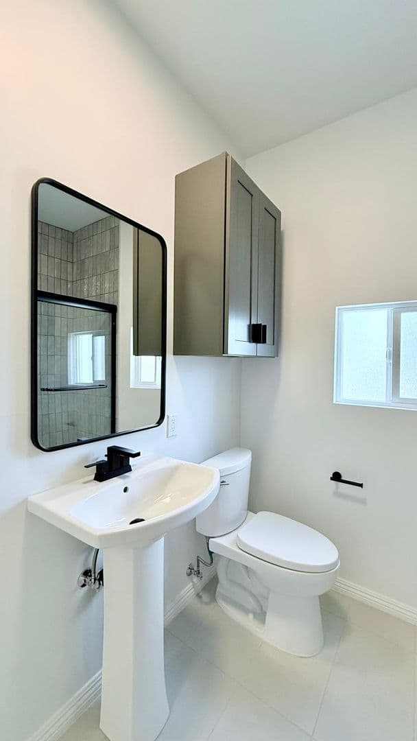 Beverly Hills Apartment: 9312 West Olympic Blvd.