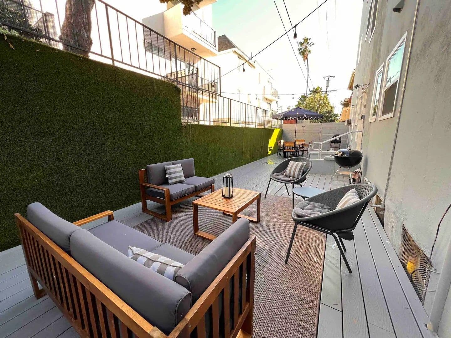 Los Angeles Apartment: 2050 Dracena Drive