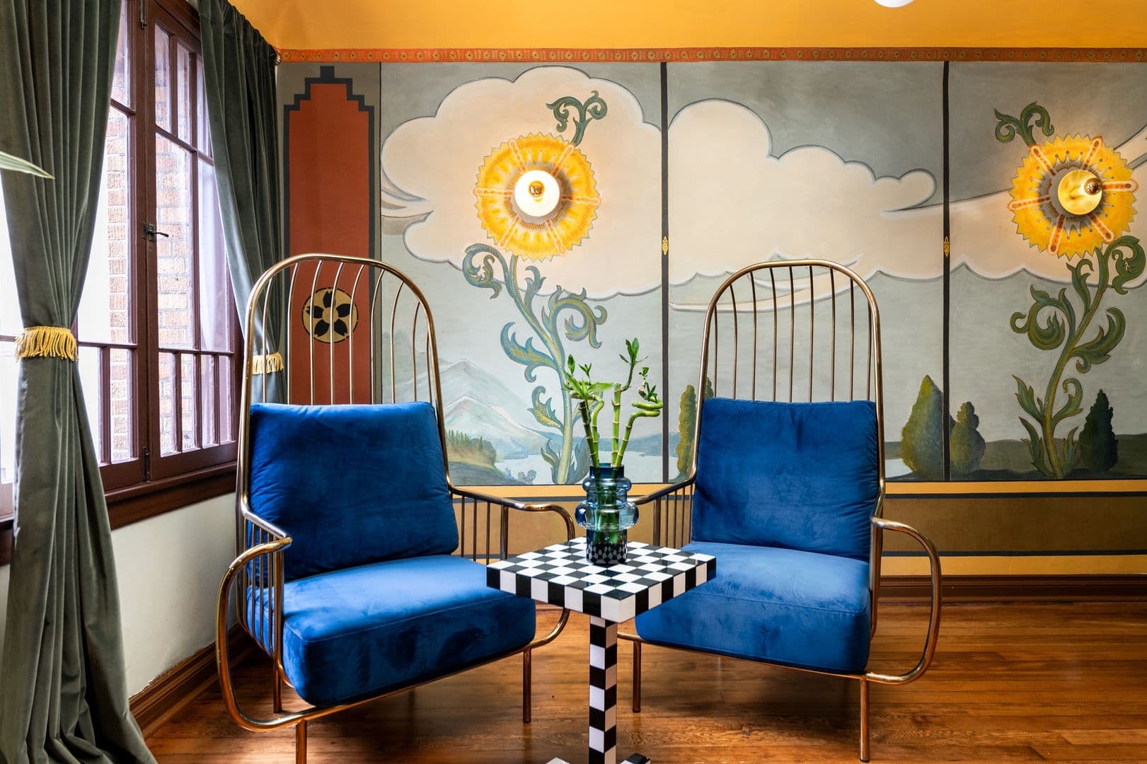 Los Angeles Apartment: 1775 N. Orange Drive