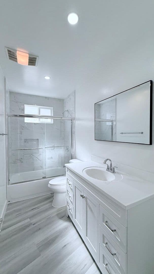 Los Angeles Apartment: 3919 Ursula Ave.