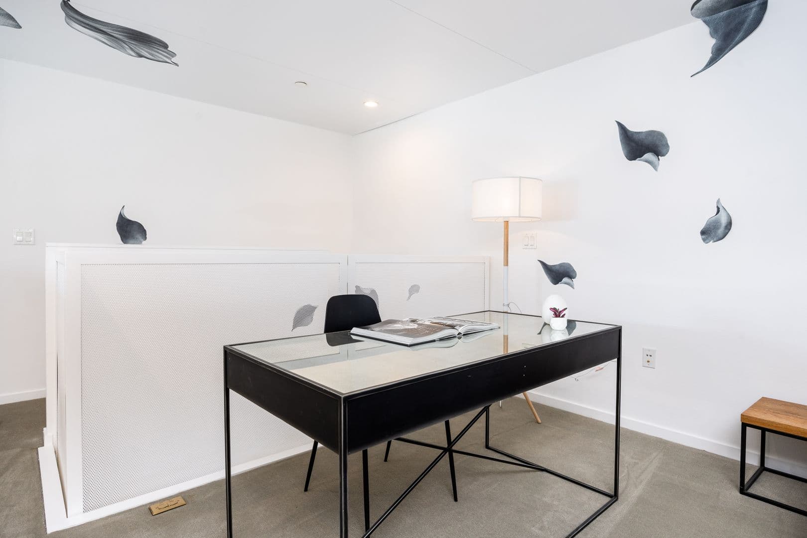 Los Angeles Apartment: 1737 N Las Palmas Ave