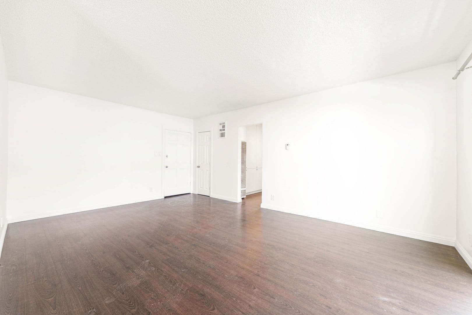 Los Angeles Apartment: 2025 S. Shenandoah St.