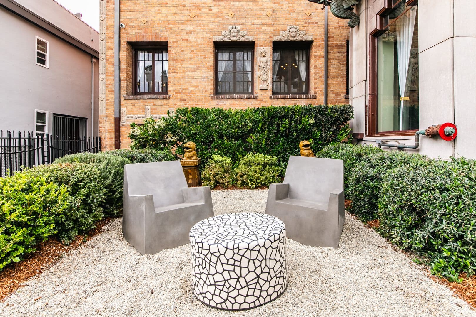Los Angeles Apartment: 1775 N. Orange Drive