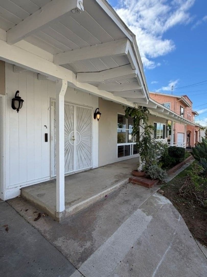 SAN DIEGO House: 4715 HURON AVENUE