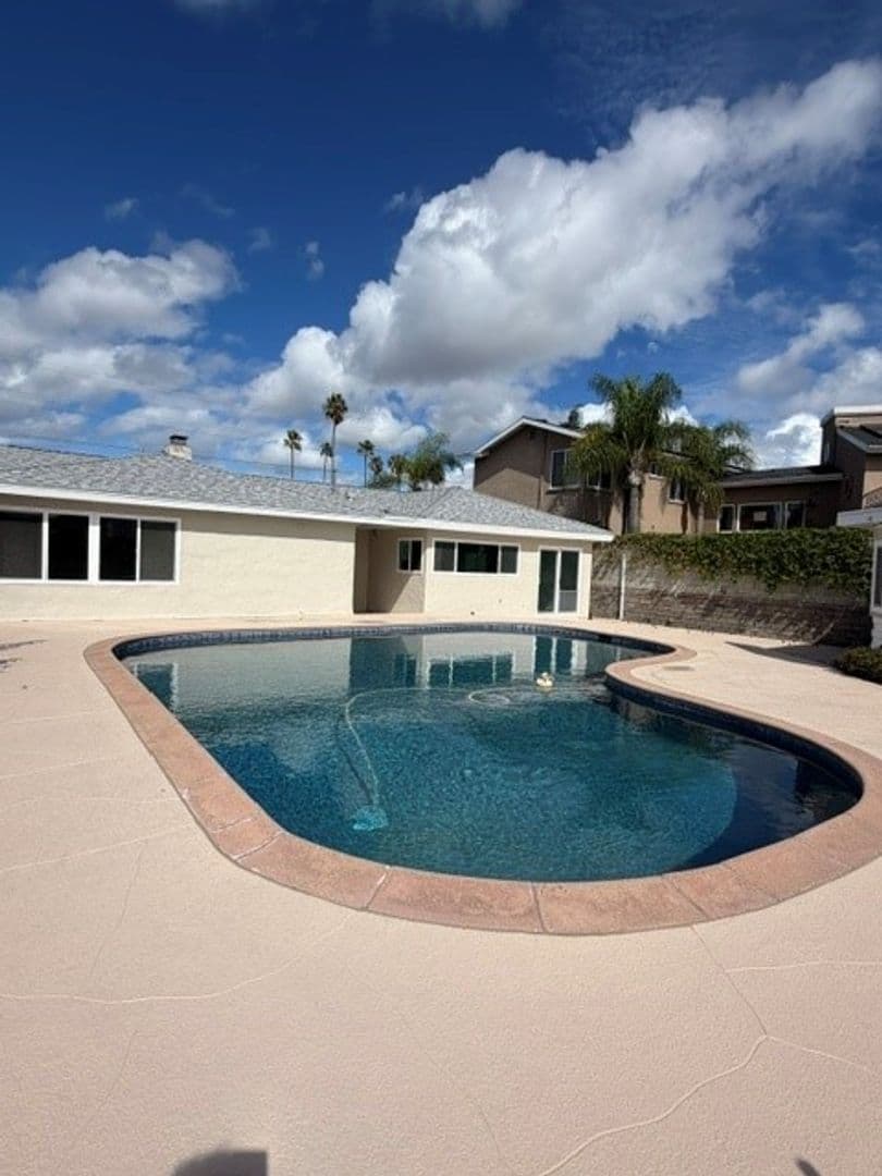 SAN DIEGO House: 4715 HURON AVENUE