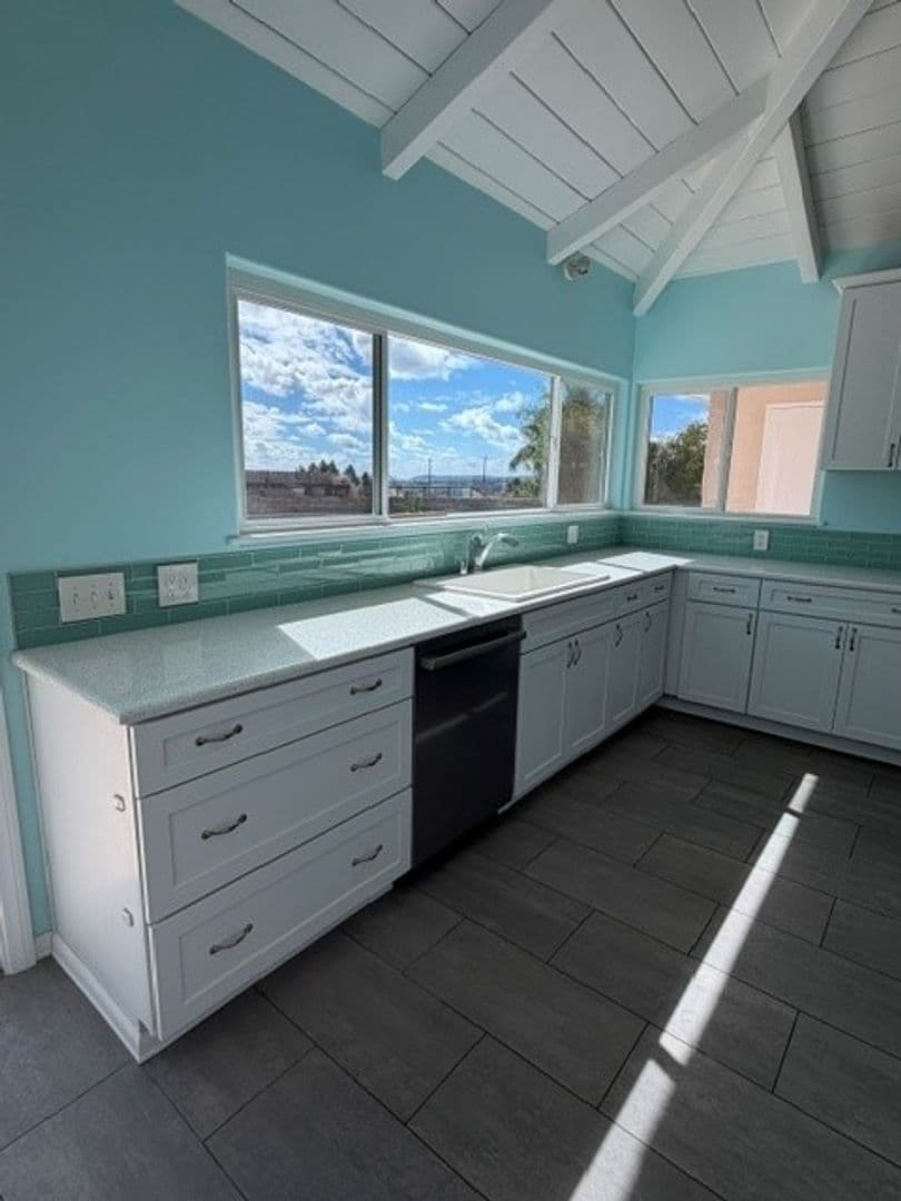 SAN DIEGO House: 4715 HURON AVENUE