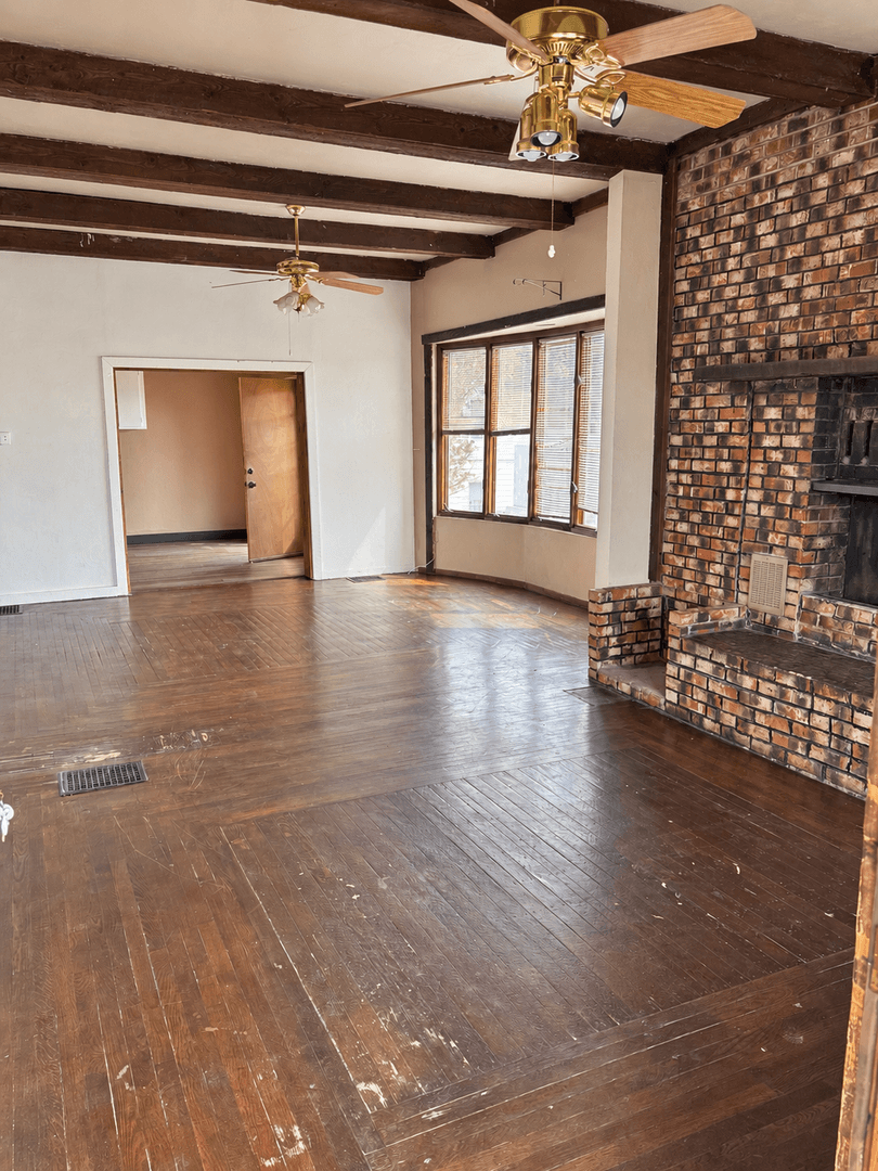 Pueblo House: 906 N. Glendale Ave.