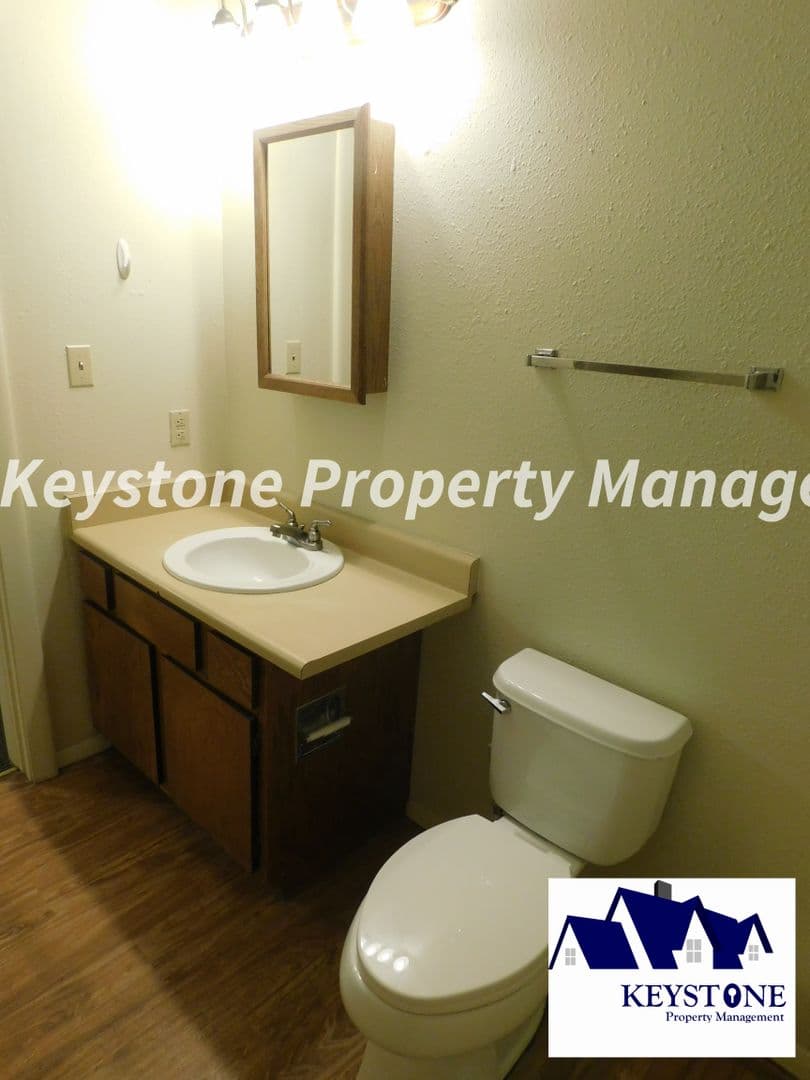 Pueblo Apartment: 420 W. 10th Street #1