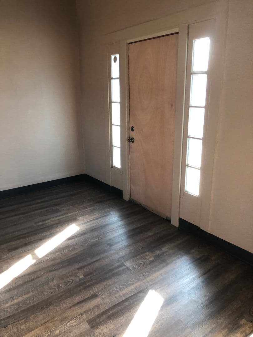 Pueblo House: 906 N. Glendale Ave.