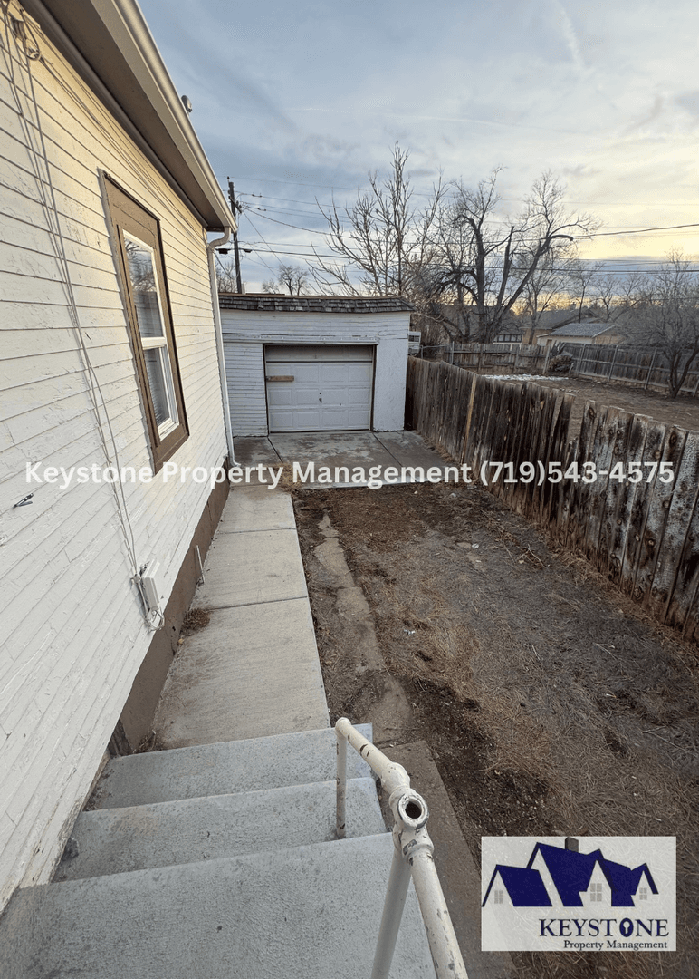 Pueblo Apartment: 1104 W. 16th Street