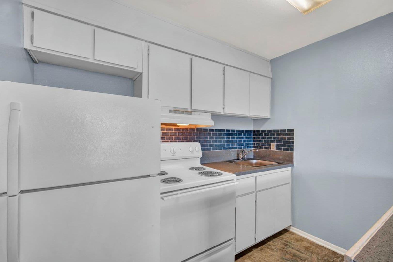 Las Vegas Apartment: 424 S. 13th St