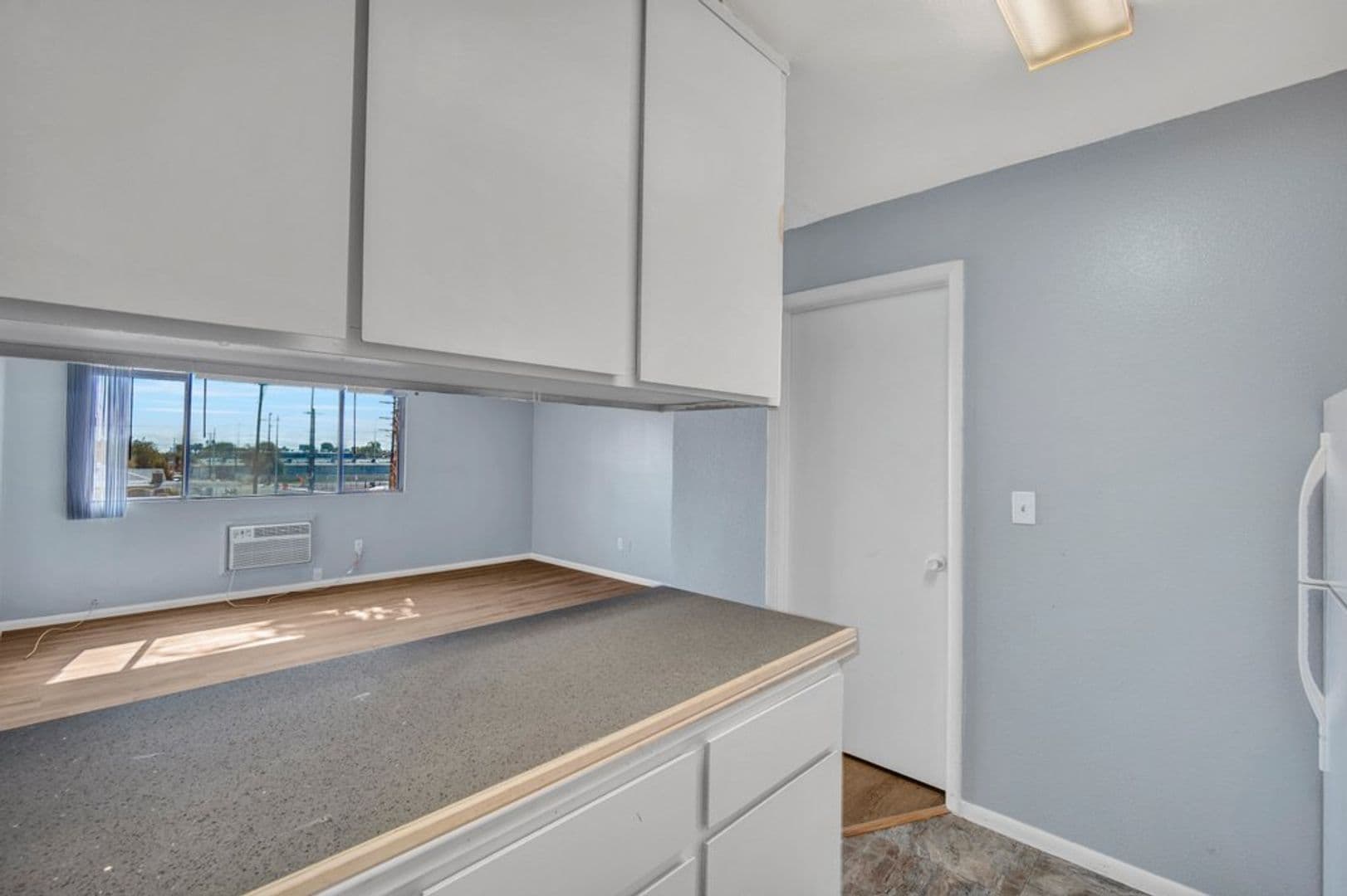 Las Vegas Apartment: 424 S. 13th St