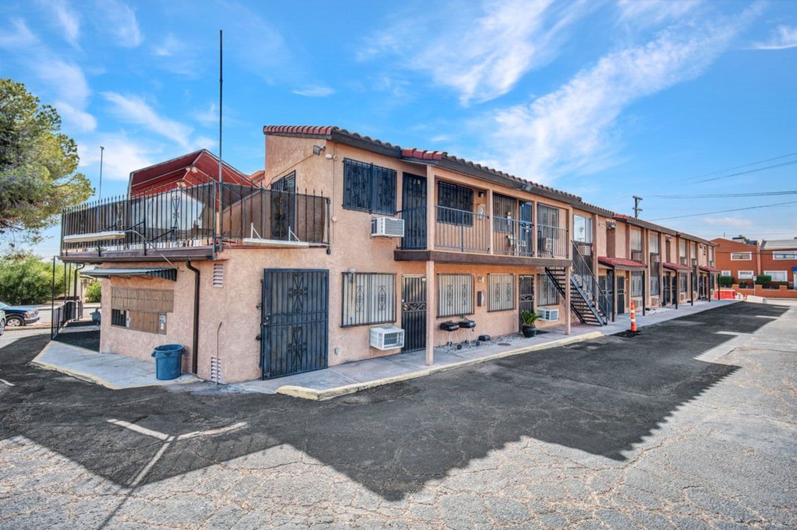Las Vegas Apartment: 424 S. 13th St