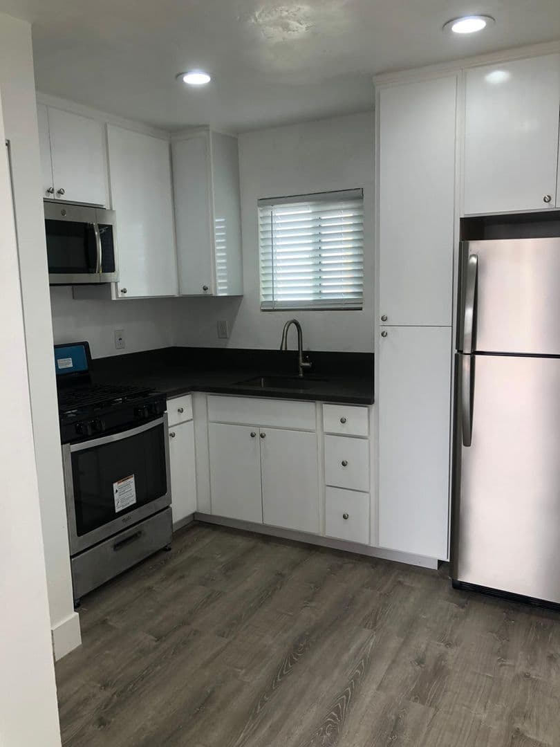 National City Apartment: 420 Q Ave