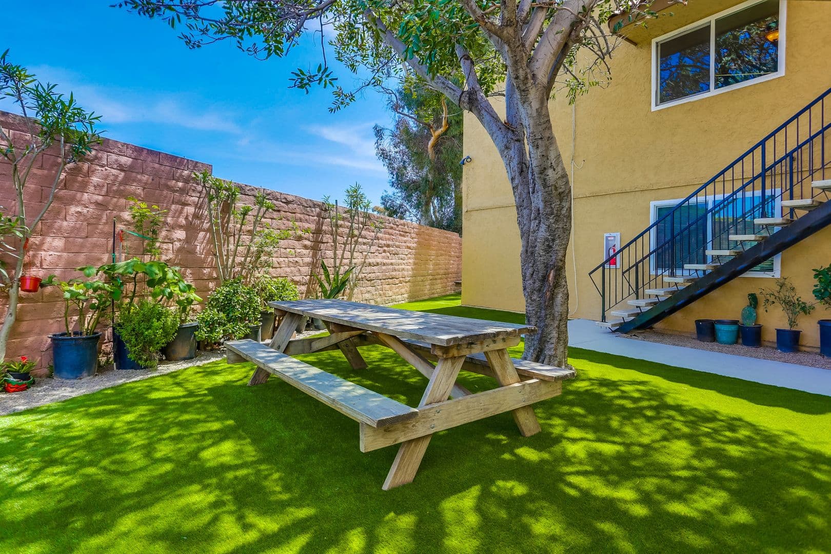 Oceanside Apartment: 333 Brooks Street