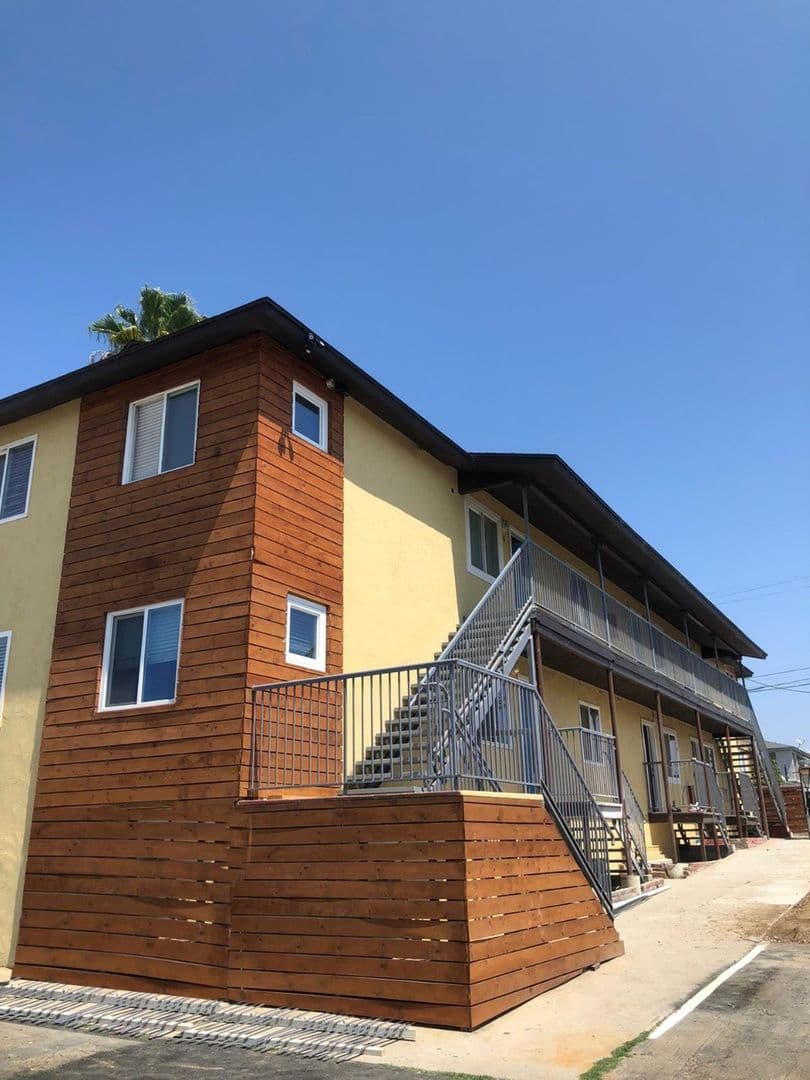 National City Apartment: 420 Q Ave