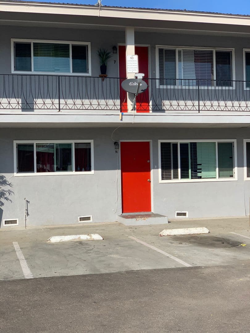 Oceanside Apartment: 1202 Missouri Avenue