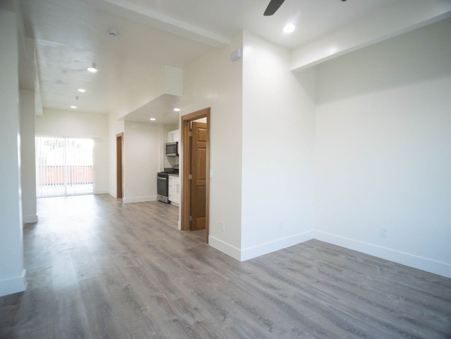 National City Apartment: 419 Palm Ave