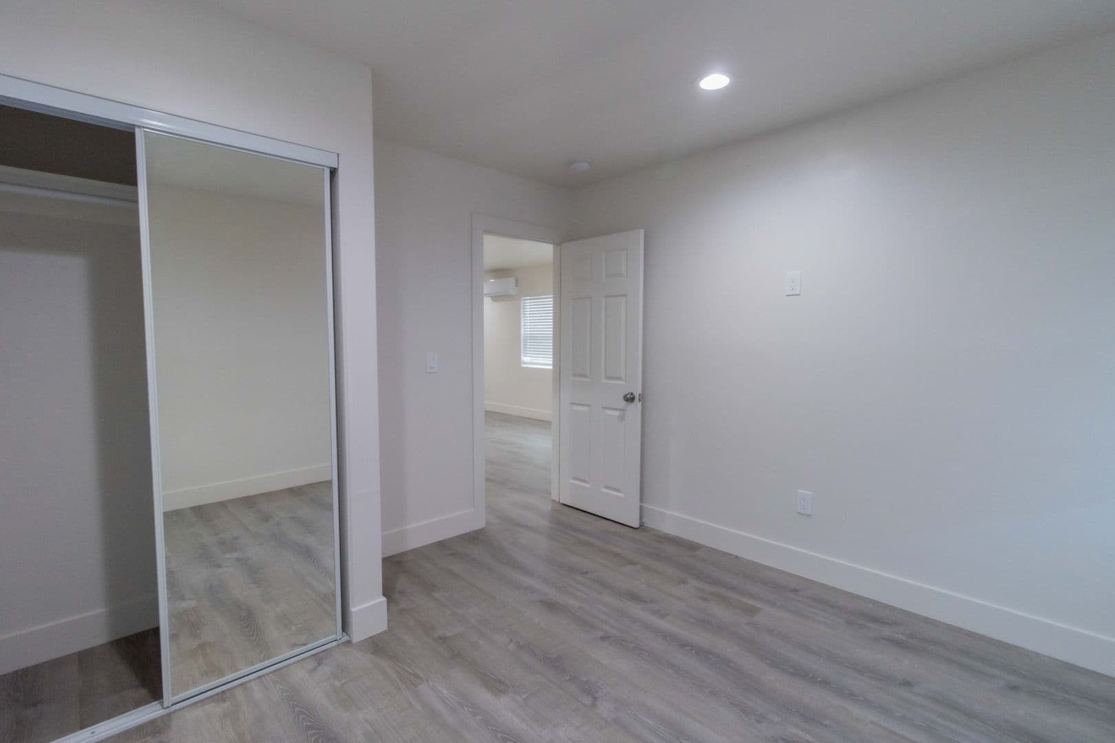 National City Apartment: 1425-1433 Highland Avenue