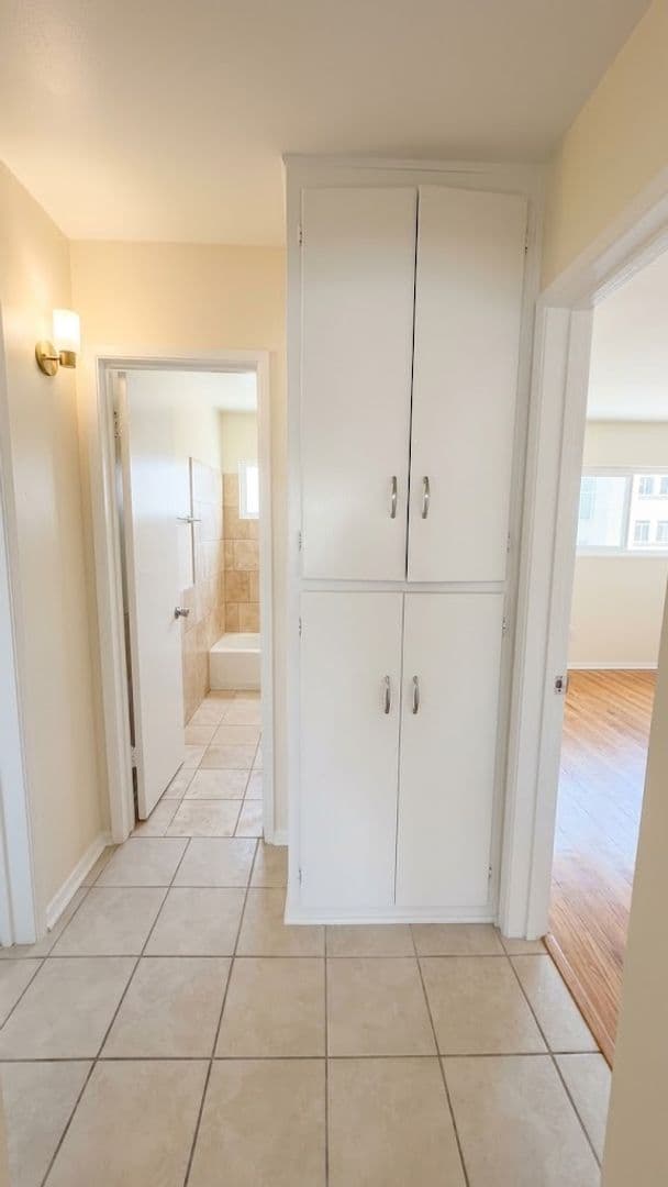 Oceanside Apartment: 421 N Weitzel Street