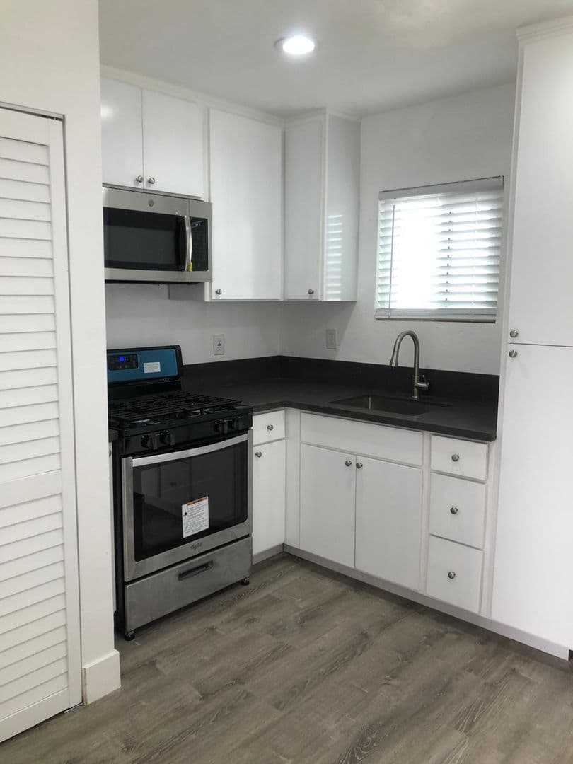 National City Apartment: 420 Q Ave