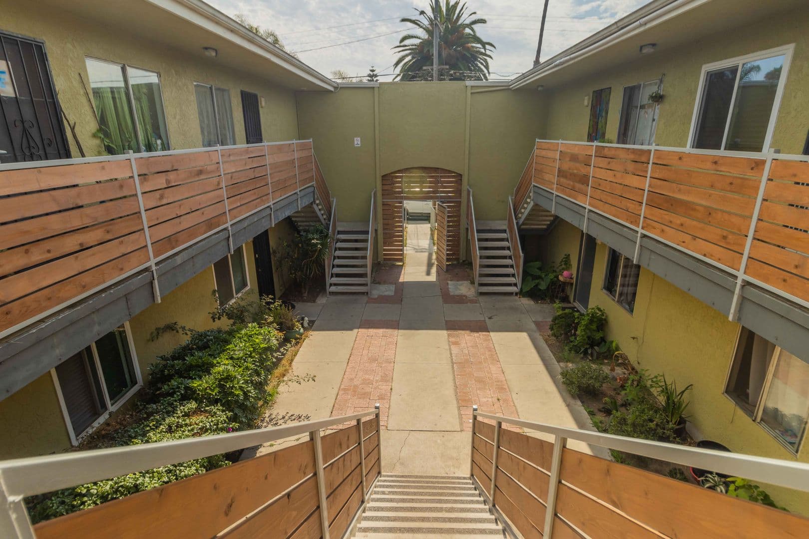 Oceanside Apartment: 419 Garfield Street