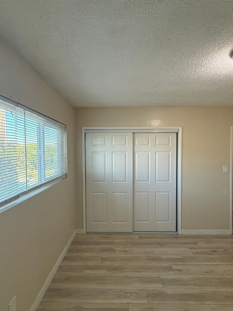 Oceanside Apartment: 421 N Weitzel Street