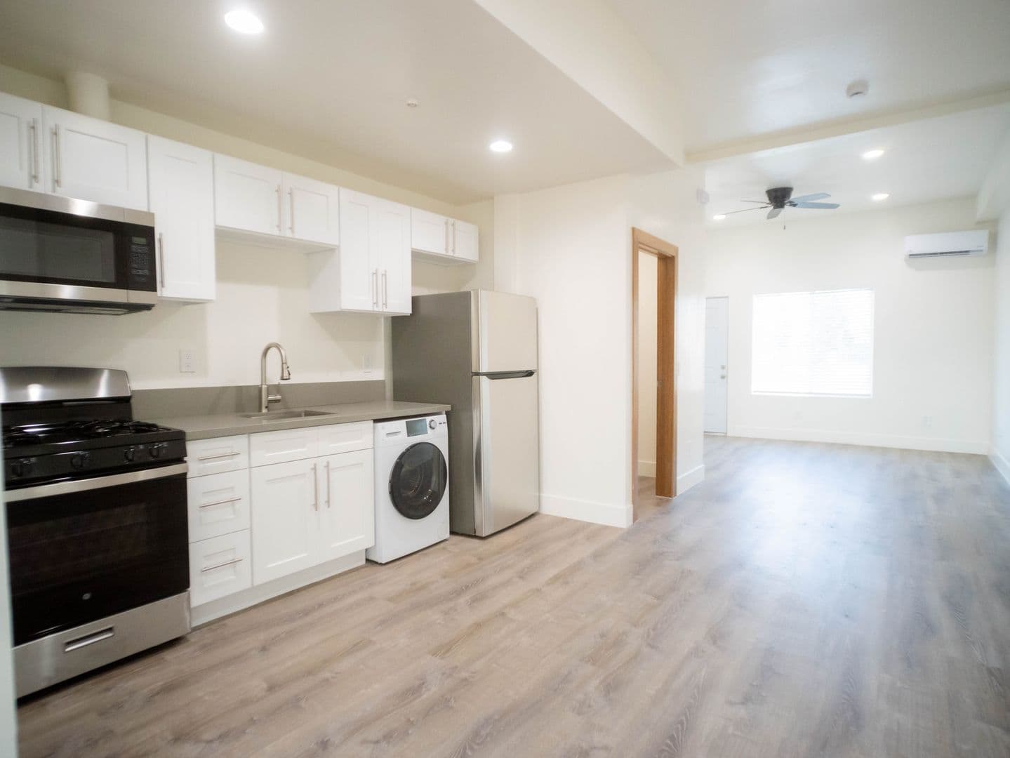 National City Apartment: 419 Palm Ave