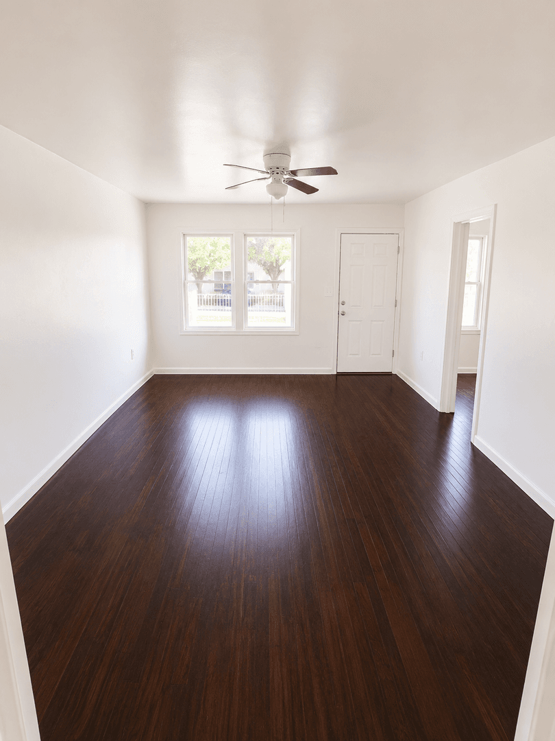 San Diego Apartment: 701-15 60th Street