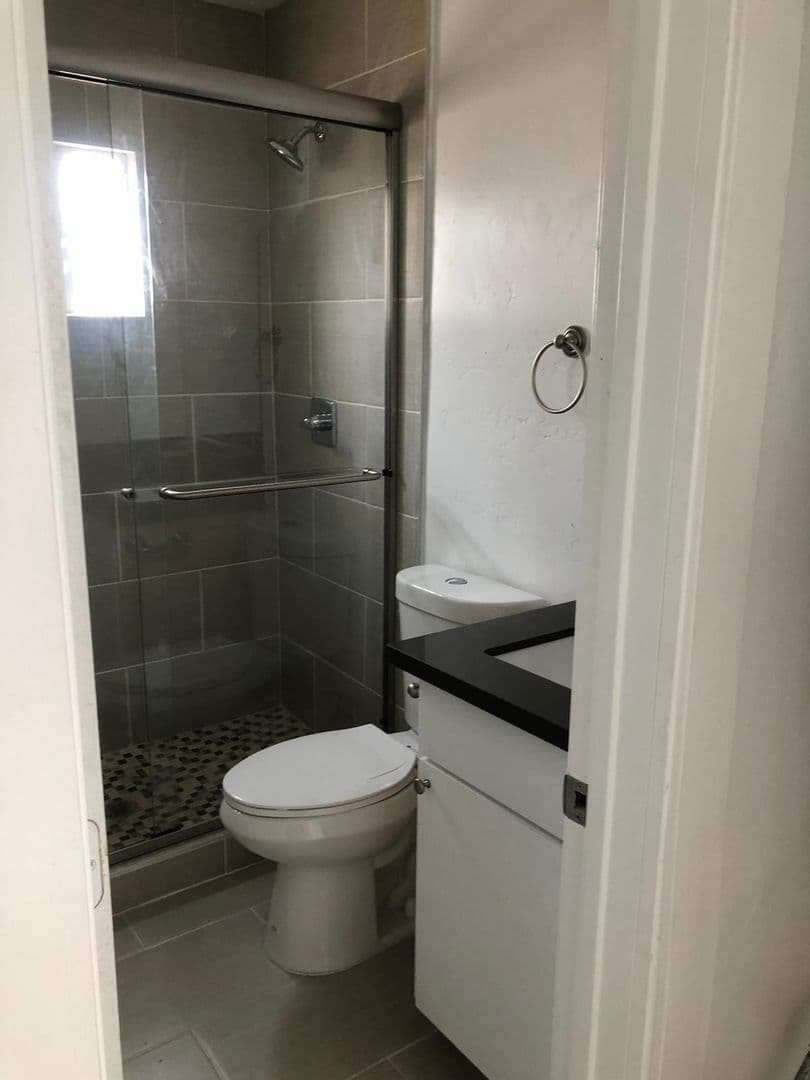 National City Apartment: 420 Q Ave