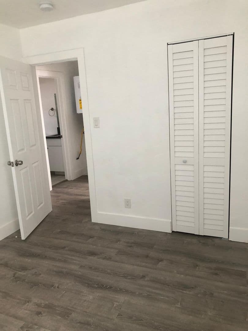 National City Apartment: 420 Q Ave