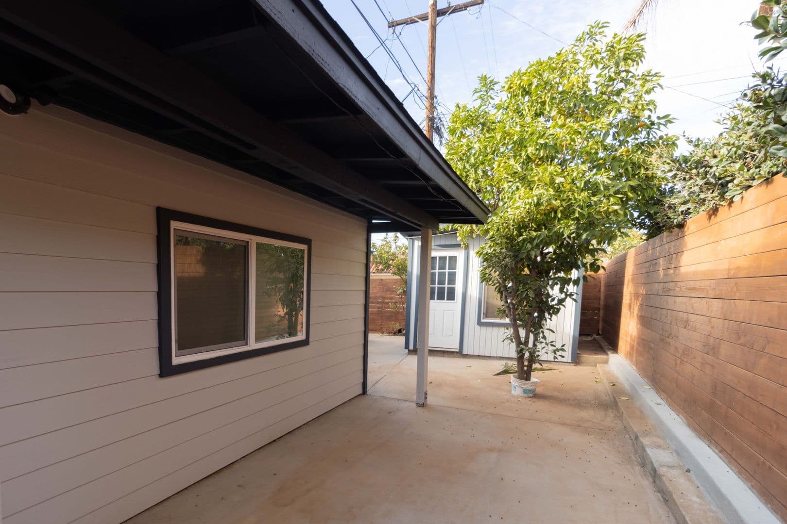 National City Apartment: 1425-1433 Highland Avenue