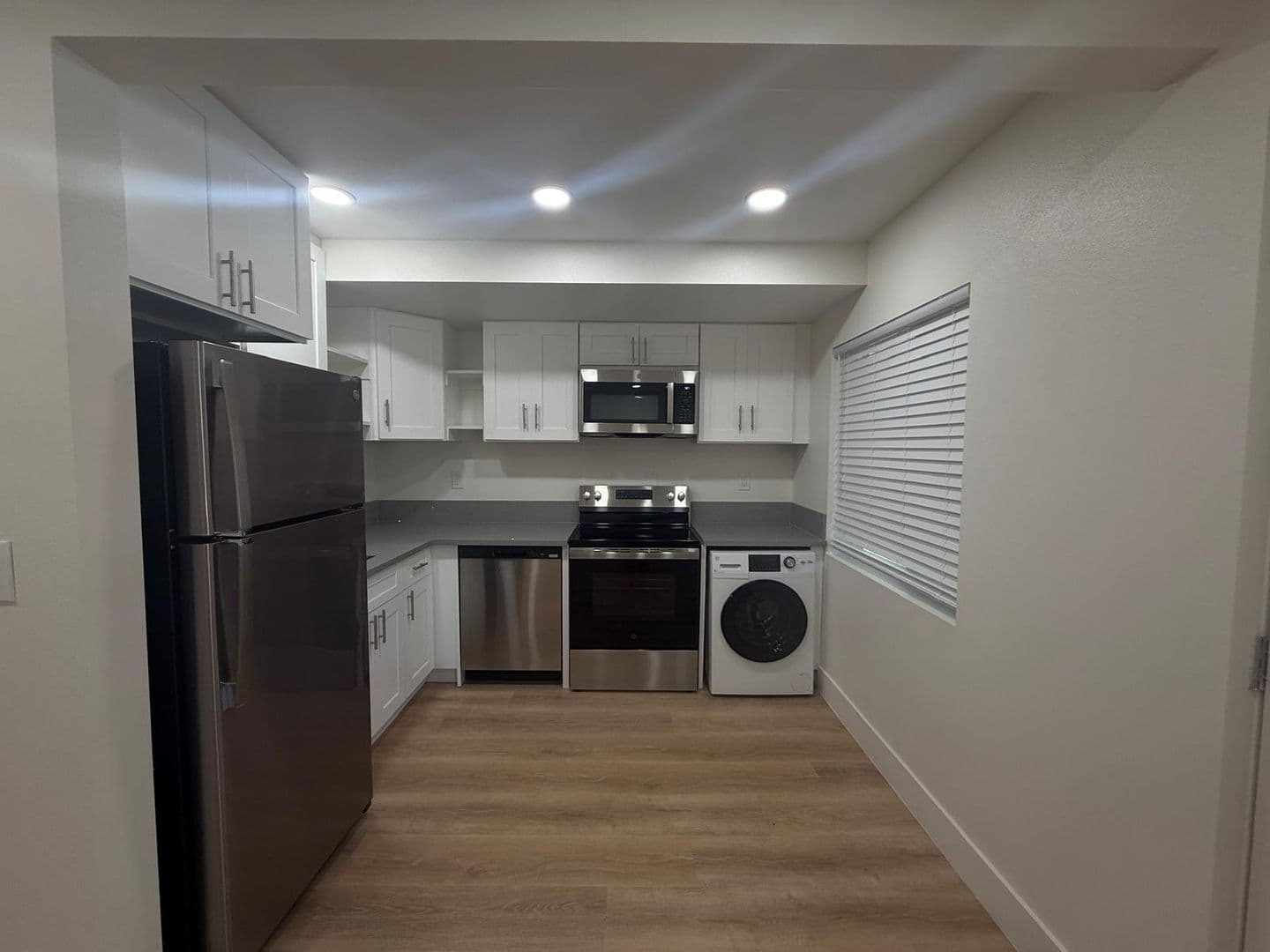 Oceanside Apartment: 419 Garfield Street
