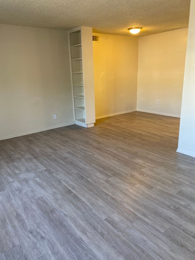 San Diego Apartment: 344 South Willie James Jones Avenue