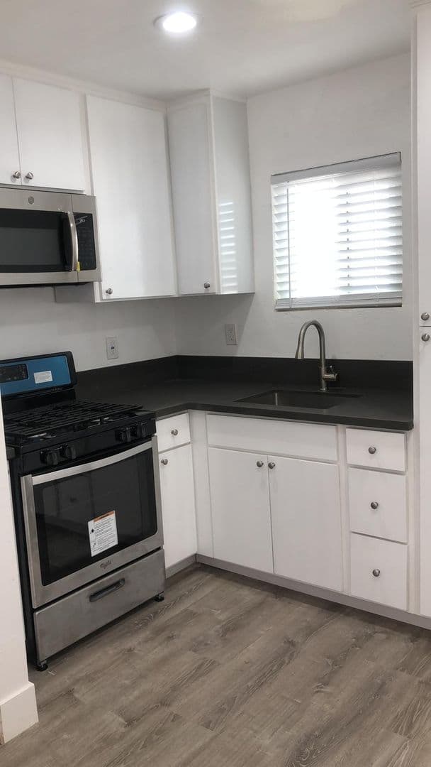National City Apartment: 420 Q Ave