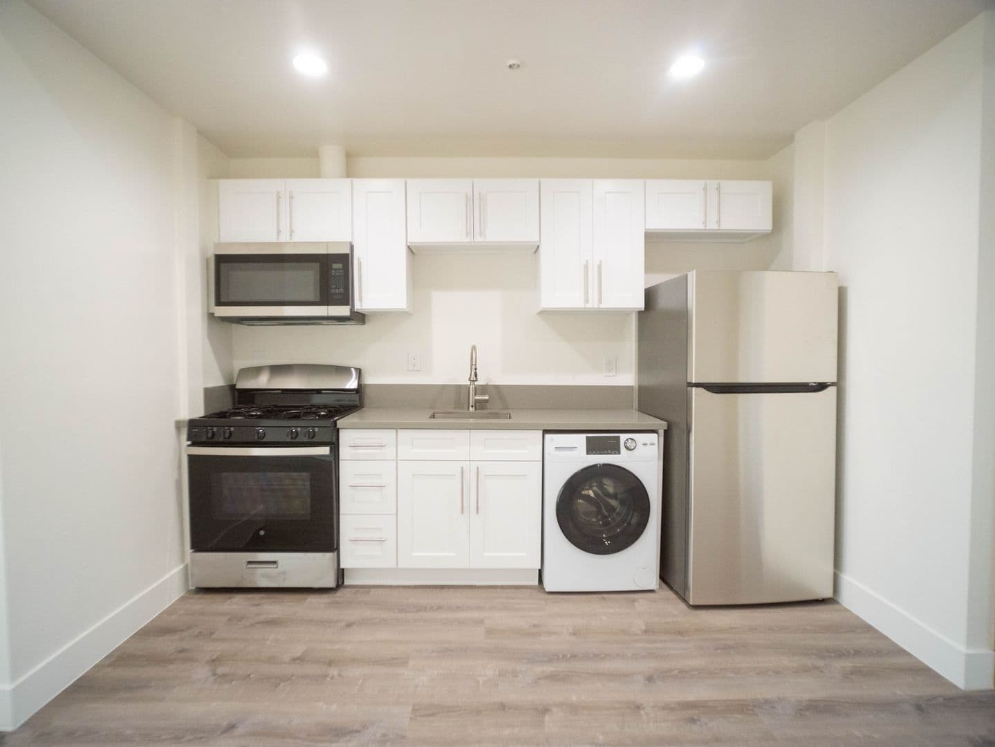 National City Apartment: 419 Palm Ave