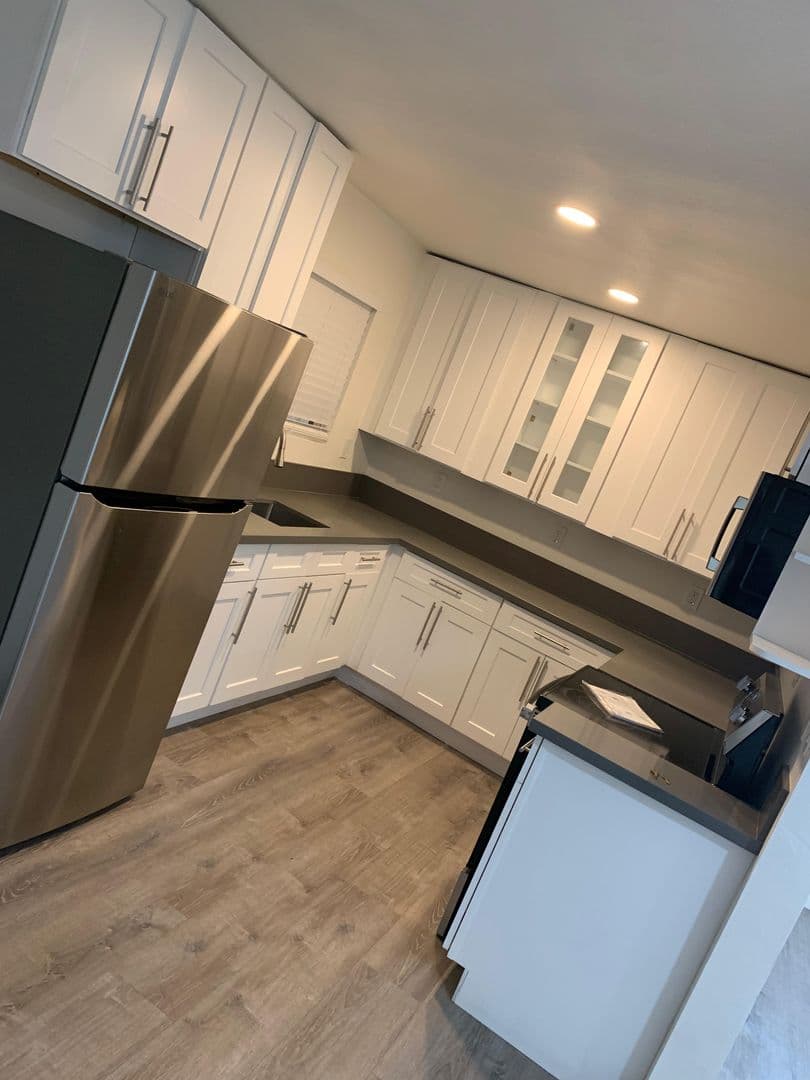 Oceanside Apartment: 333 Brooks Street