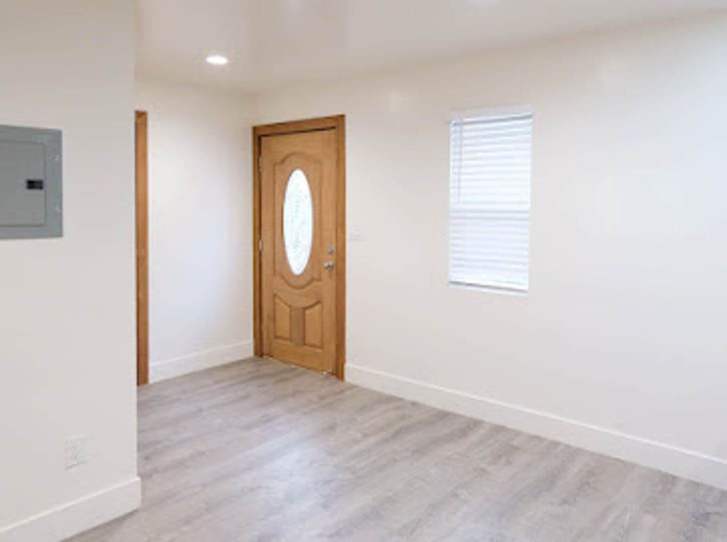 Oceanside Apartment: 1202 Missouri Avenue