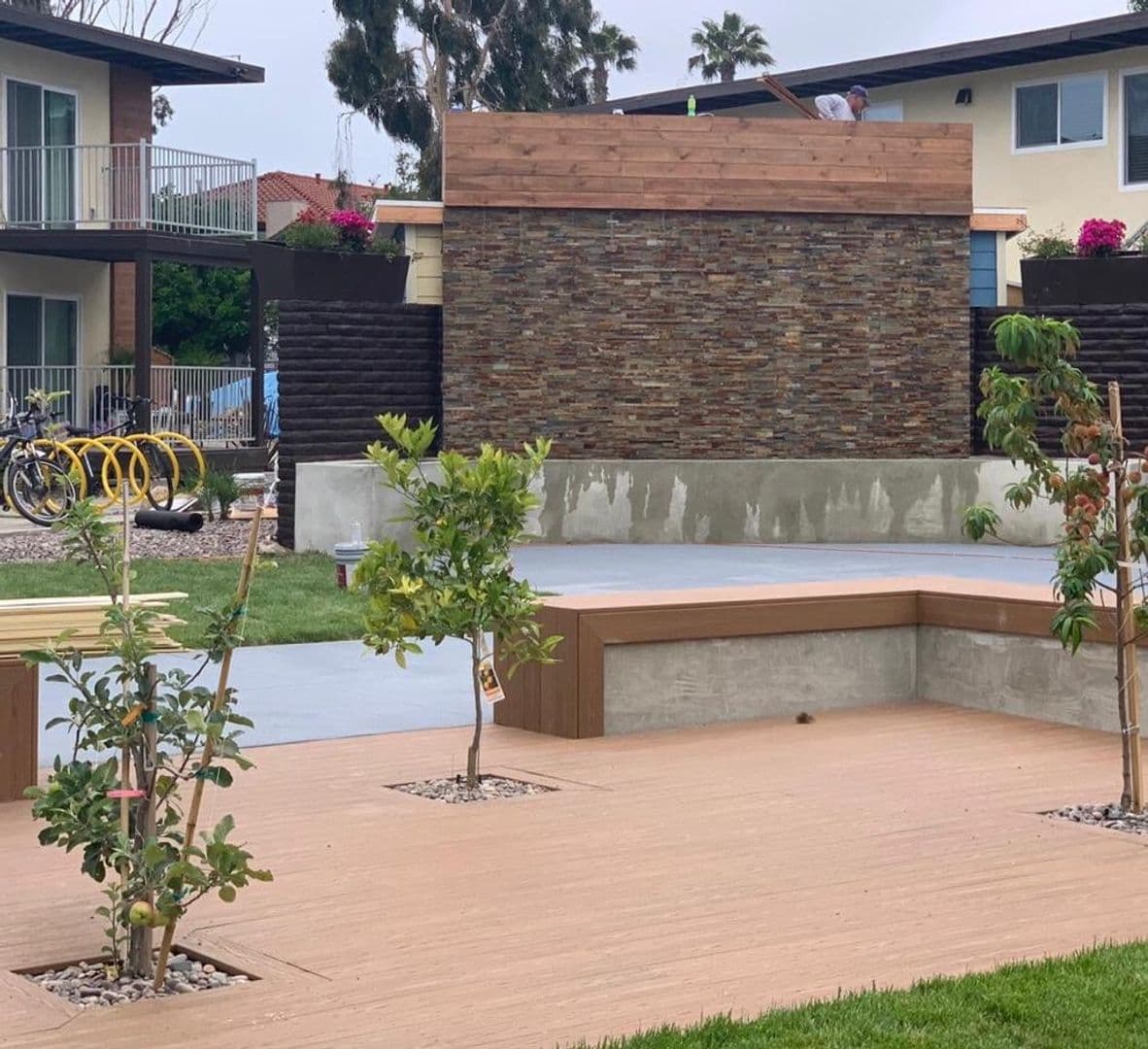 Oceanside Apartment: 415 Grant St