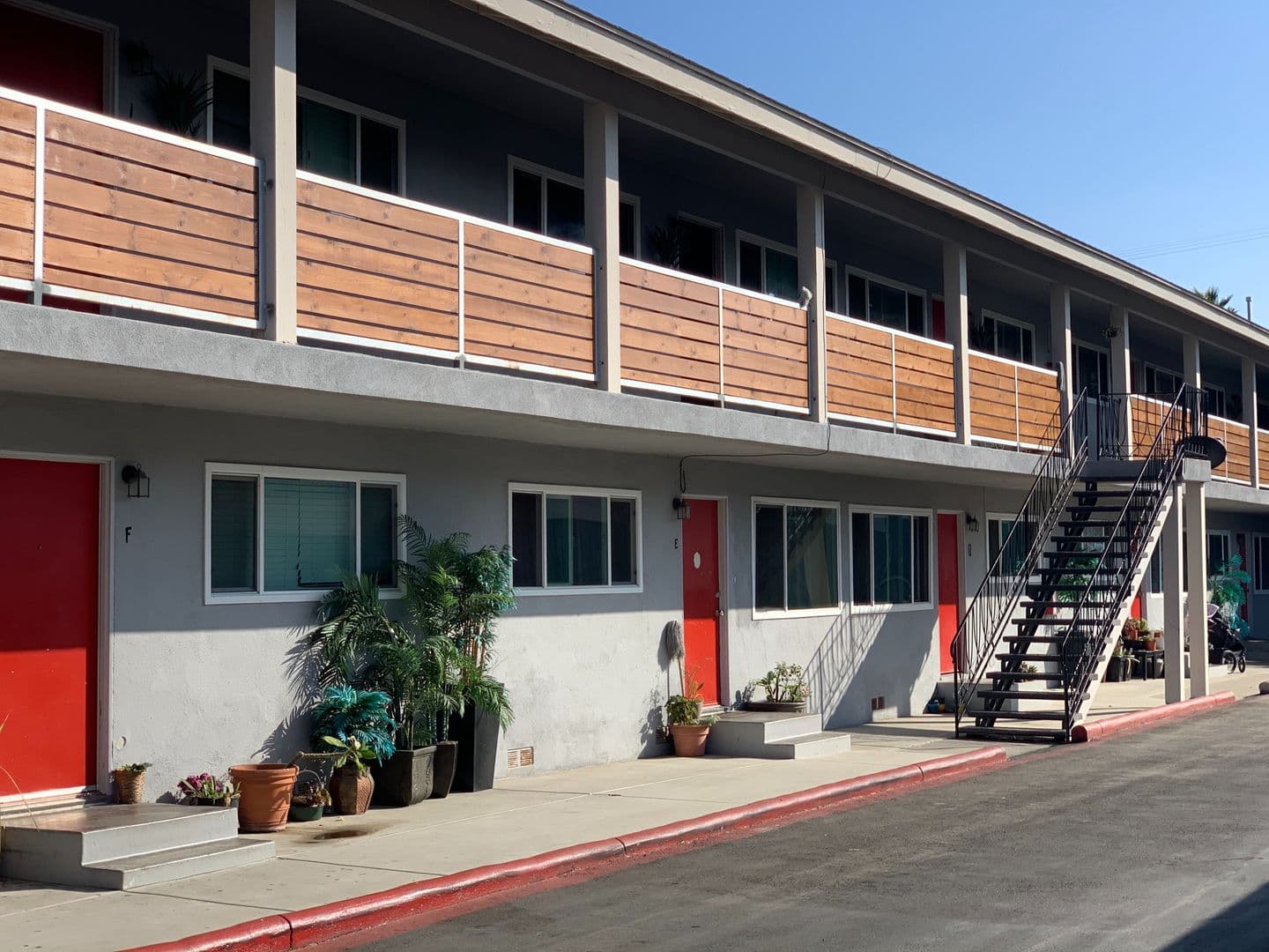 Oceanside Apartment: 1202 Missouri Avenue