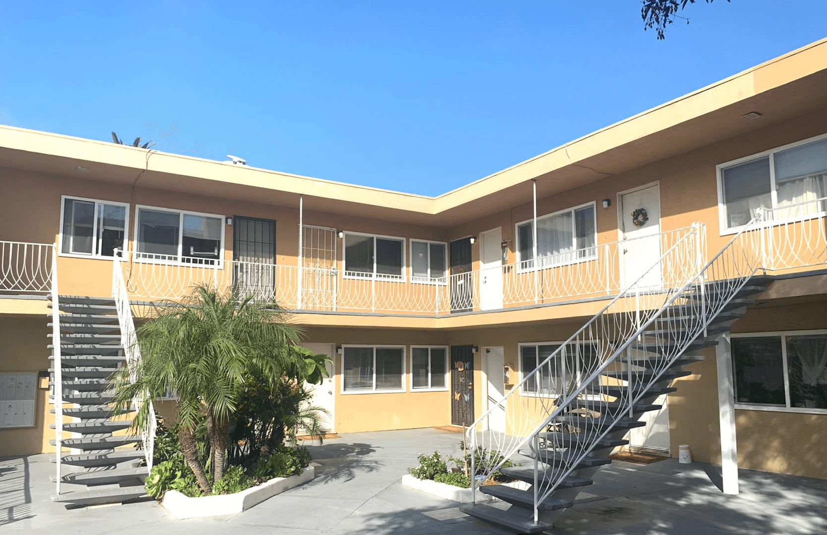 Oceanside Apartment: 421 N Weitzel Street