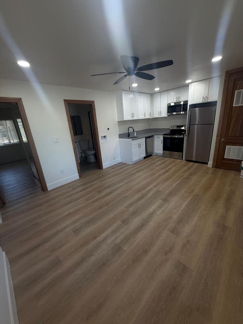 Oceanside Apartment: 419 Garfield Street